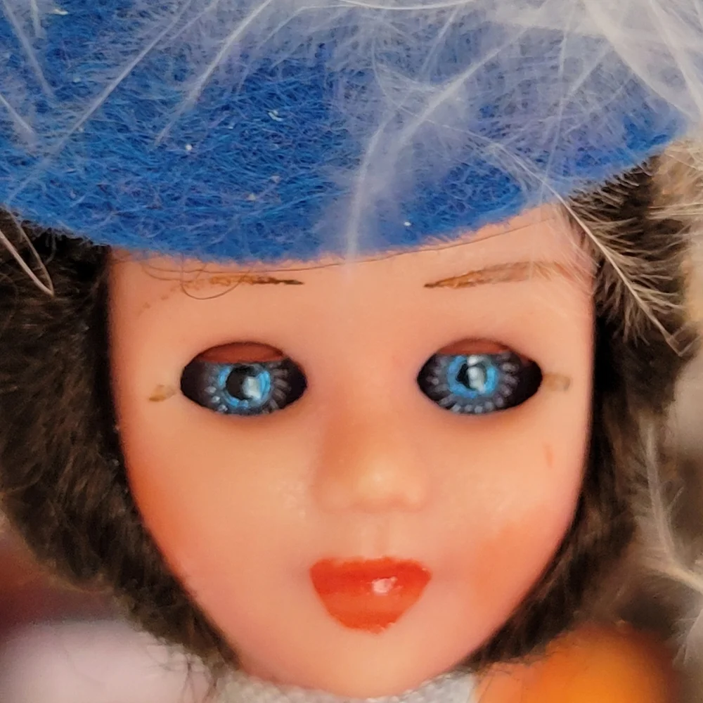 Vintage Paris Souvenir Doll ~ Mid-Century ~ Sweetly Chic!